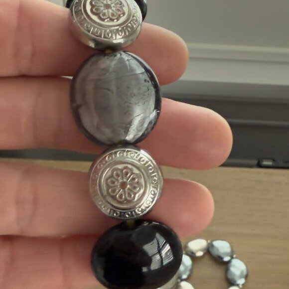 Vtg Chunky Gunmetal Black Silver Beaded Necklace Matching Set Stretch Bracelets - Picture 8 of 16